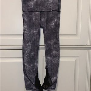 Lululemon cropped leggings